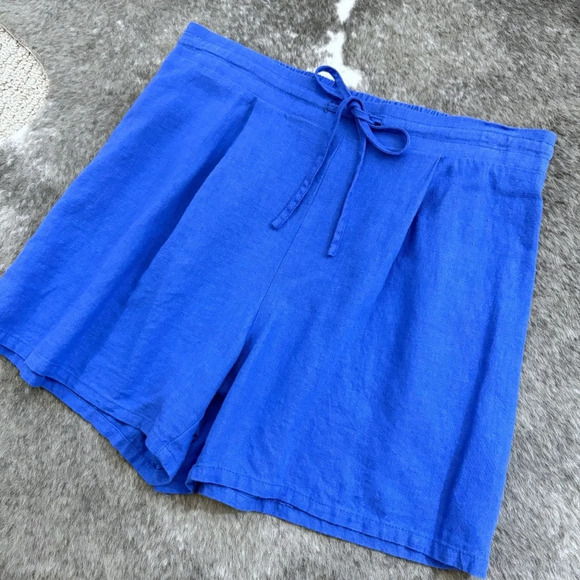 Vince Camuto Linen Blend Shorts - Picture 4 of 11